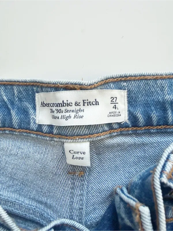 Abercrombie & Fitch - The 90’s Straight Ultra High Rise Jeans Size 27 / 4L - Image 5