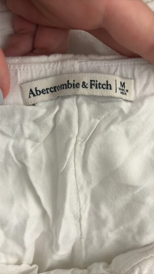 Abercrombie Micro White Mini Skirt - Image 3