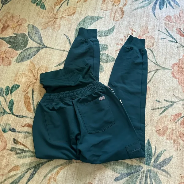 FIGS Zamora Maternity Jogger In Teal - Image 5