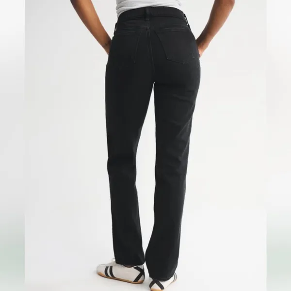 NWT Abercrombie & Fitch straight leg jeans, size 26 long - Image 4