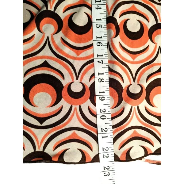Short Sleeve Medium V - Image 9