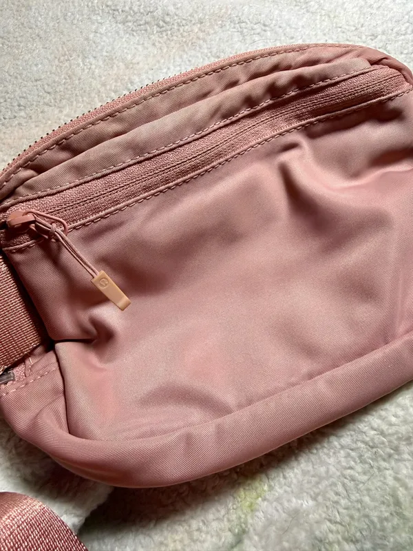 Lululemon Everywhere Belt Pink Pastel 1L Bag Crossbody - Image 7