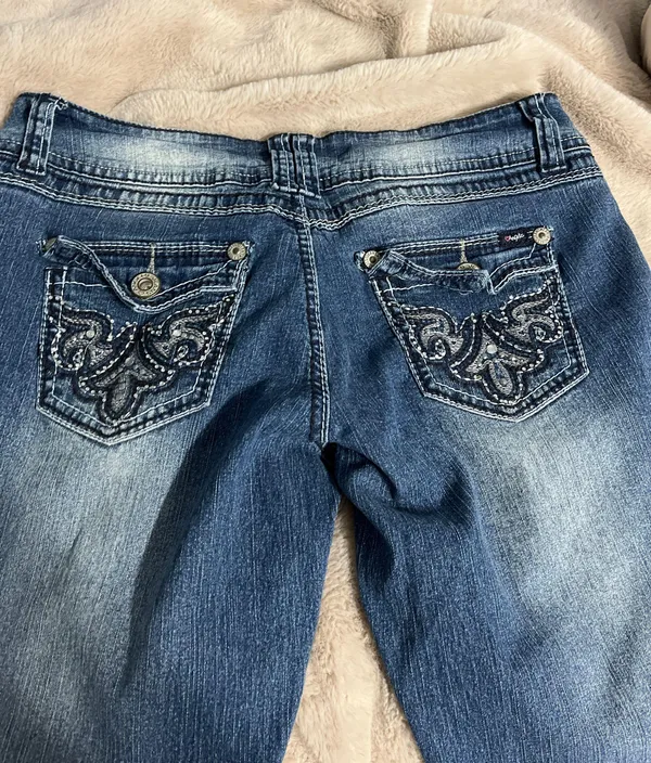 Angel Jeans - Image 2
