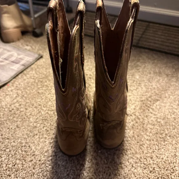 Justin Boots Leather Upper Oil Resistant Boots - Image 3