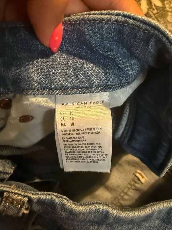 American Eagle Jean Shorts - Image 4
