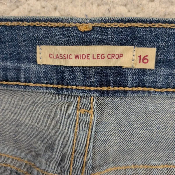 Levis Classic Wide Leg Crop Jeans Womens 16 Medium Wash Blue High Rise - Image 3