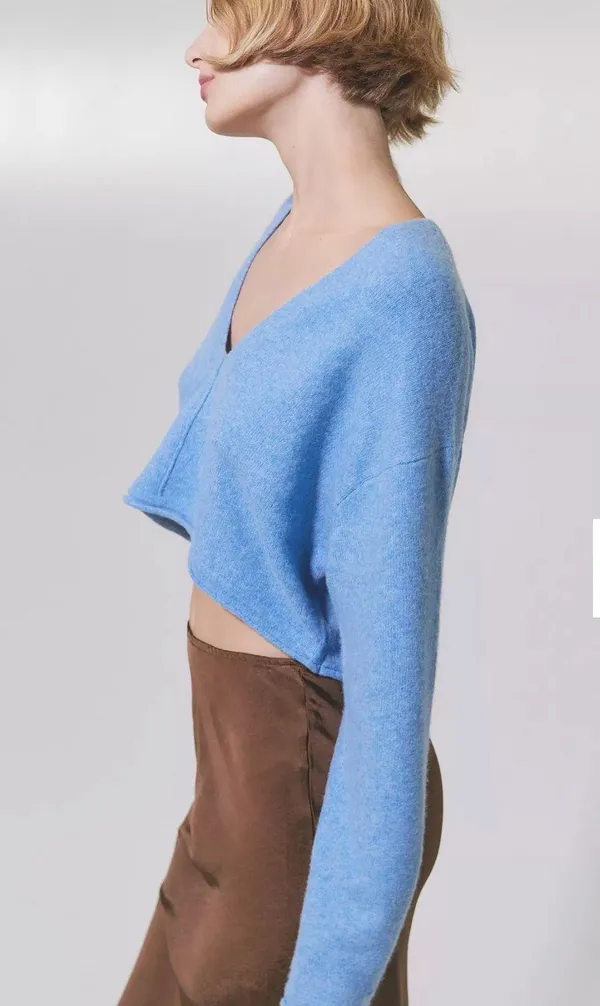 Urban Outfitters Sweater - Image 4