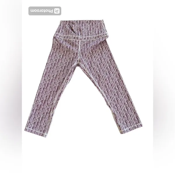 NWT CRZ YOGA Isabella HR Crop Leggings Stripe Multi, Size 4/6 Small NWT - Image 2