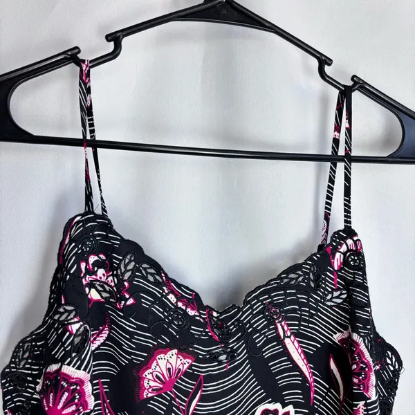 Daniel Rainn Anthropologie Floral Eyelet Cami Tank Top Black Pink Size Small S - Image 7