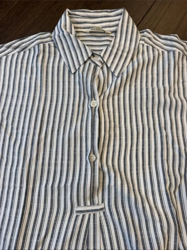 Max Studio White and Blue Stripe Button-Down Shirt Cropped - Medium - C66-013 - Image 3