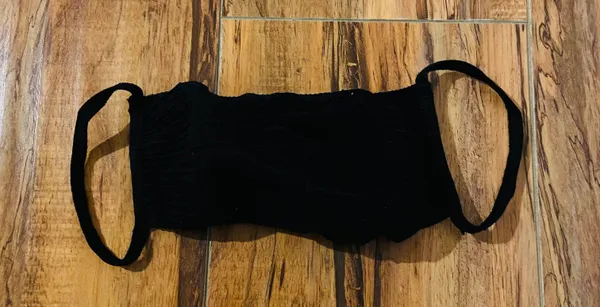 SKIMS Black Face Mask - Image 2
