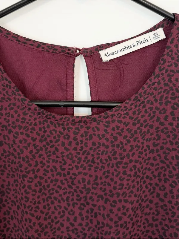 Abercrombie & Fitch Burgundy Long-Sleeve Wrap Mini Dress - Size: Extra Small - Image 3