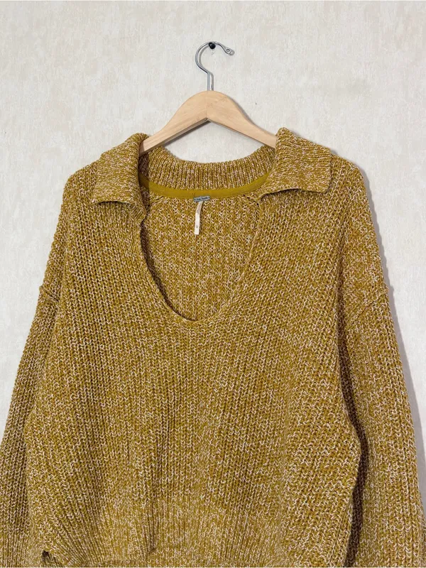Free People Women’s Love This City Sweater V-Neck Longsleeve Boho in Mustard L - Image 4