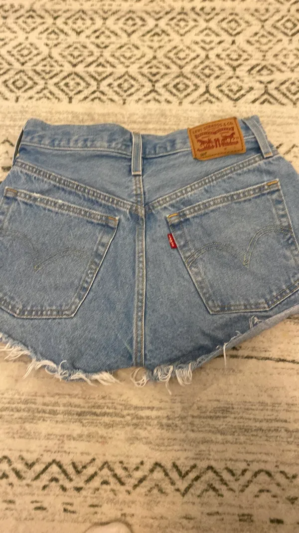 Levi Strauss Jean shorts W25 - Image 4