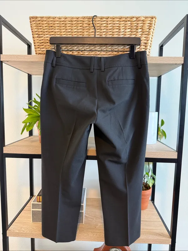 Express Black Low-Rise Capri Woven Career Dress Pant Trouser, 6 - Image 4
