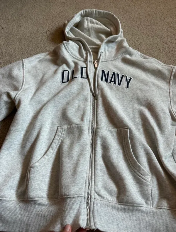 Old Navy White Zip-Up Hoodie - Image 4