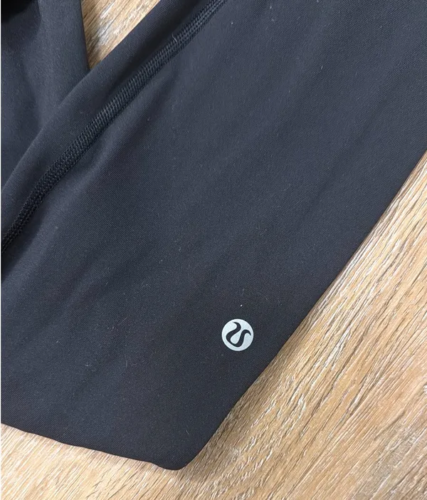 Lululemon black speed up leggings - Image 6