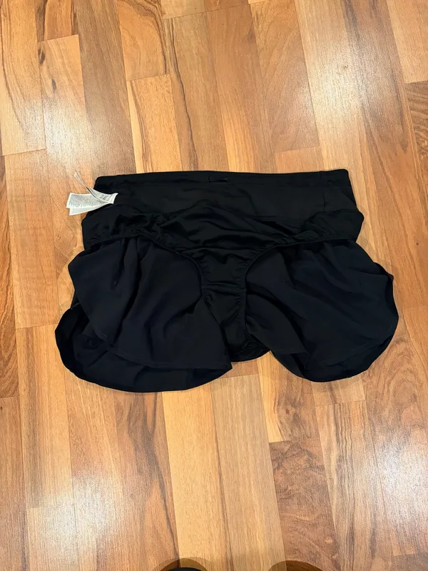 Black Women's High-Waist Performance Shorts - Image 10
