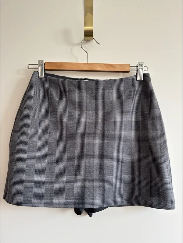 Abercrombie & Fitch Scarlett Mini Skort XS Gray Plaid High Rise Preppy - Image 3