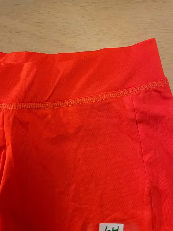 B91-69 New Women’s Hooters girl Uniform Shorts with a Flaw size T-Medium - Image 5