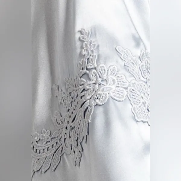 In Bloom by Jonquil Reine Lace Trim Satin Robe Silver Gray Size Medium Large - Image 2