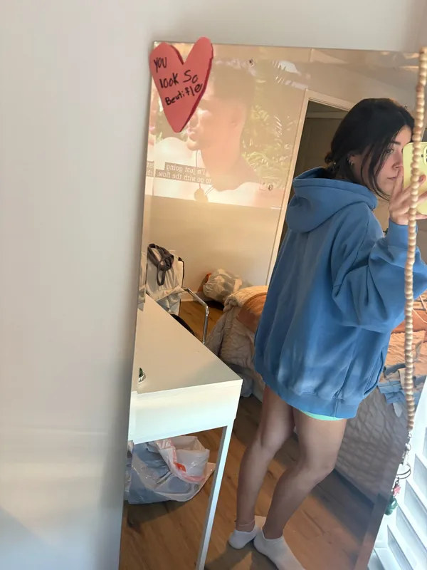 Boohoo Sweatshirt - Image 3