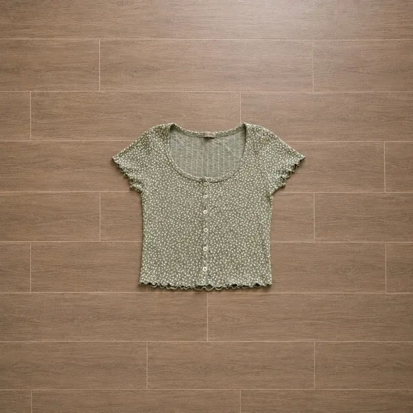 Brandy Melville Green Floral Zelly Button Front Crop Top - Image 2
