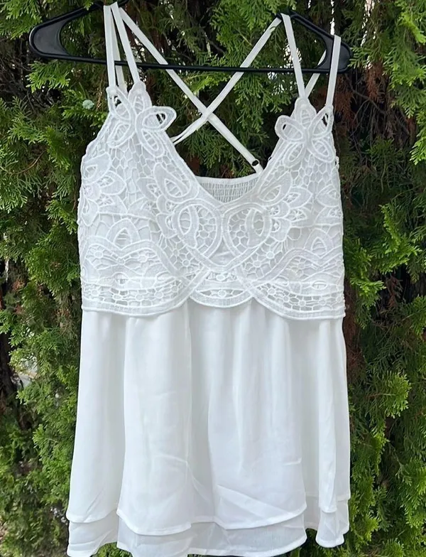 Top White Size L - Image 4