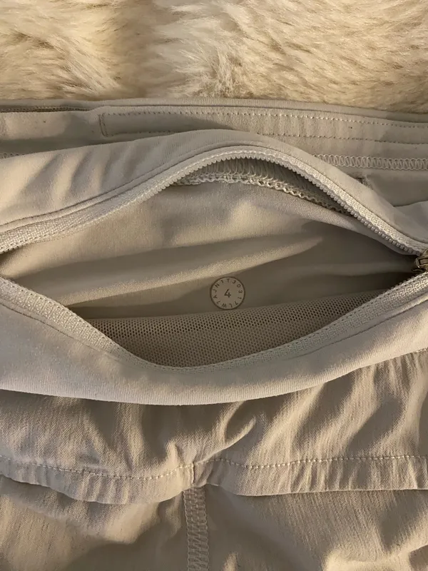 Lululemon Shorts Speed Up - Image 4