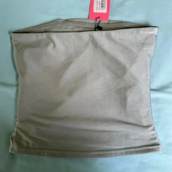 Edikted woman’s maxeen shiny Gathered tube top - Image 2