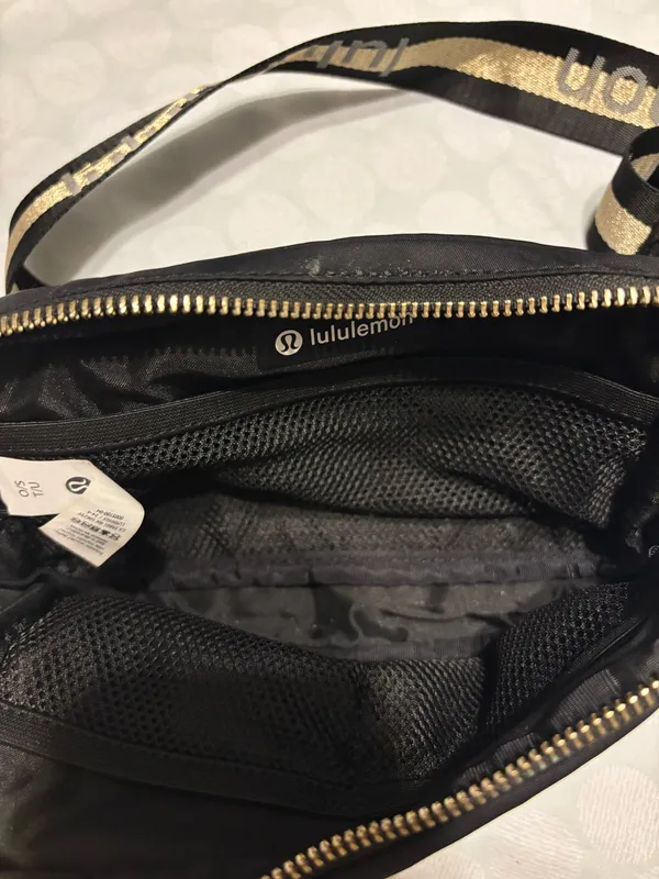 Lululemon Belt Bag - Image 4