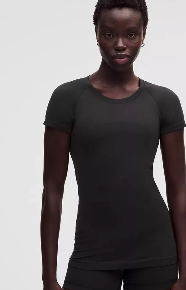 Lululemon Black Shorts Short Sleeve - Image 5