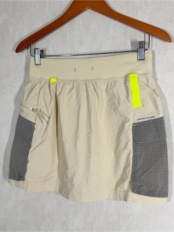 Lululemon Women’s Multi-Pocket Cargo High-Rise Hiking Skirt Skort in Prosecco 6 - Image 5