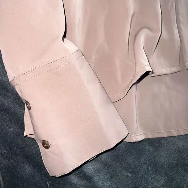 Abercrombie Closure Top in Brown Size Small - Image 9