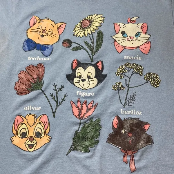 Disney Cats Graphic Tee S Blue – Kawaii Aesthetic - Image 2