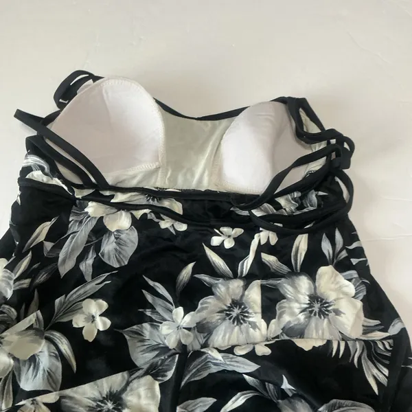 Floral Black and cream one piece Swimsuit - Image 8