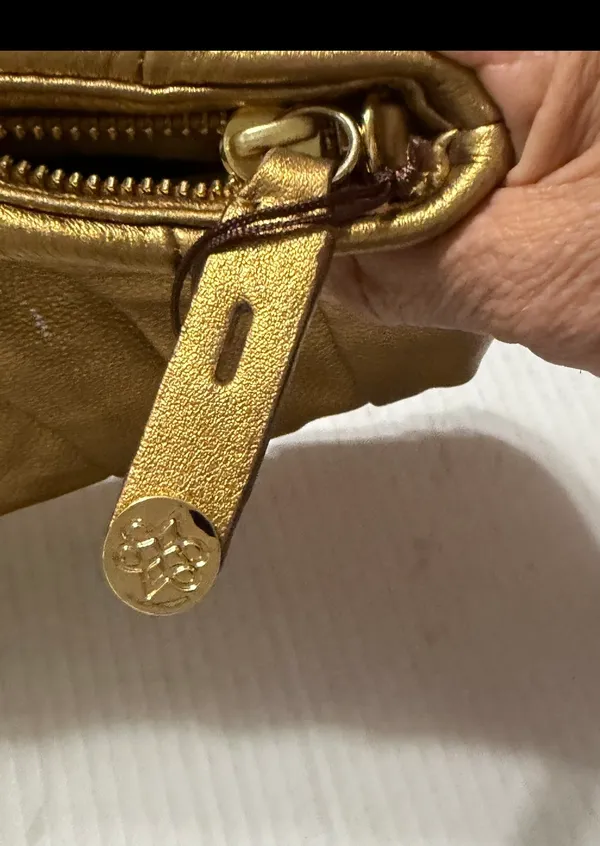 Antonio Melani Gold Metallic Genuine Leather Shoulder Bag Pleated Zip Purse - Image 6
