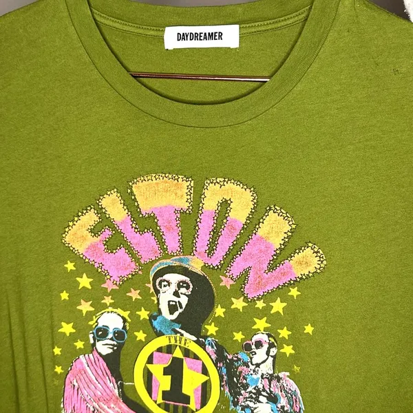 Daydreamer Elton John the One Solo Crewneck Graphic in Olive Green Tee Medium - Image 7