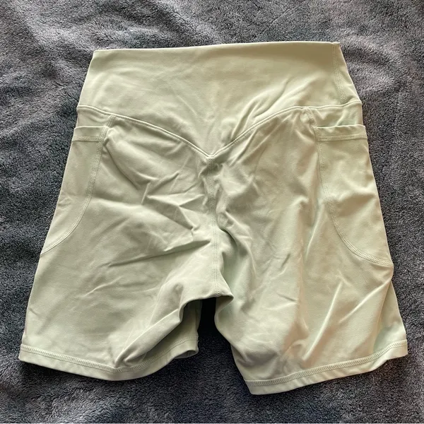 Women's‎ High-Waisted Green Biker Shorts size medium - Image 6