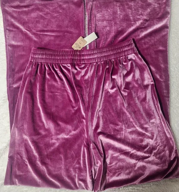 NWT VICTORIA'S SECRET PINK Velour Shine Logo Wide-Leg Pants Size M - Image 3