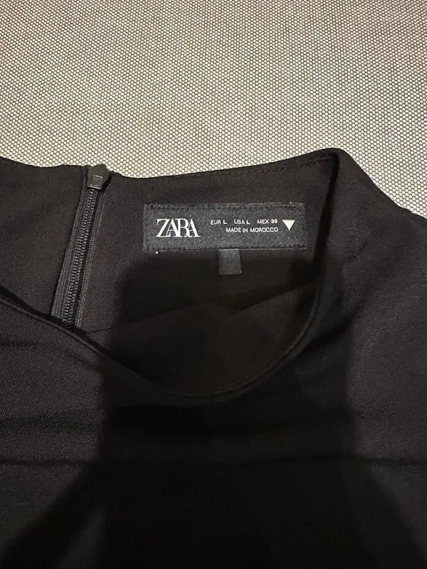 Zara Mock Neck Short Sleeve Top - Image 3