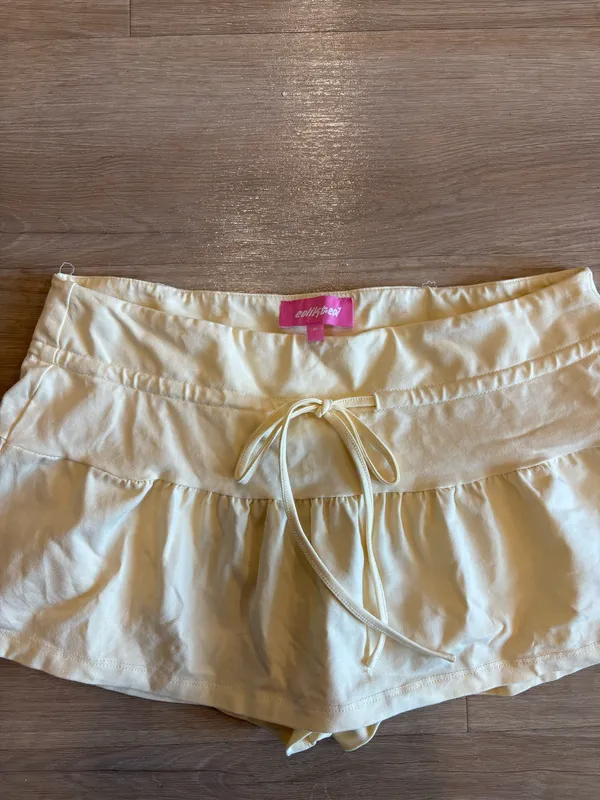 Edikted Yelena Mini Skort & Lace Button Up Top Set - Image 6
