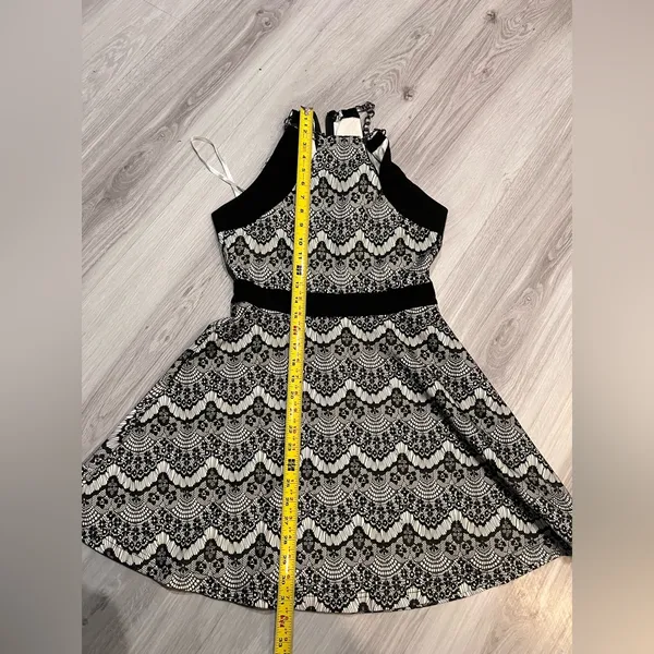 Bebe‎ stretch Black and White Lace Halter Dress - Image 2
