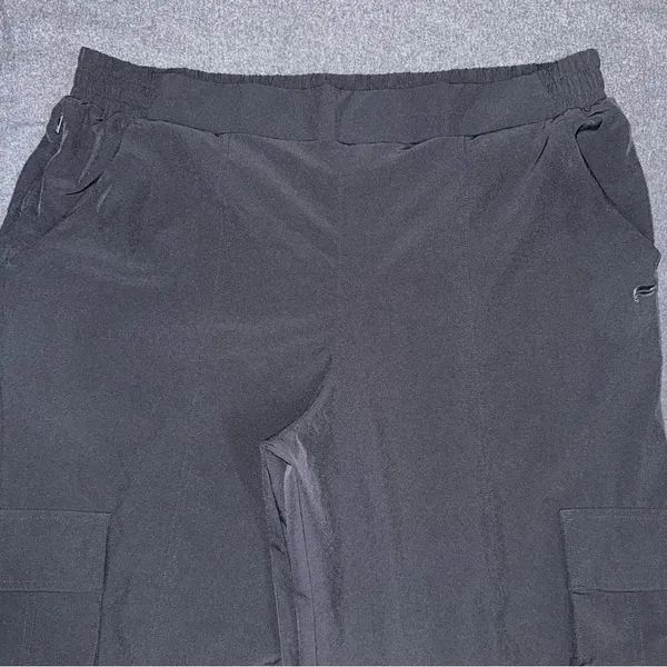 Fabletics Downtown Wide Leg Cargo Pants Women’s XXL / 1X Black Pull On Relaxed - Image 4