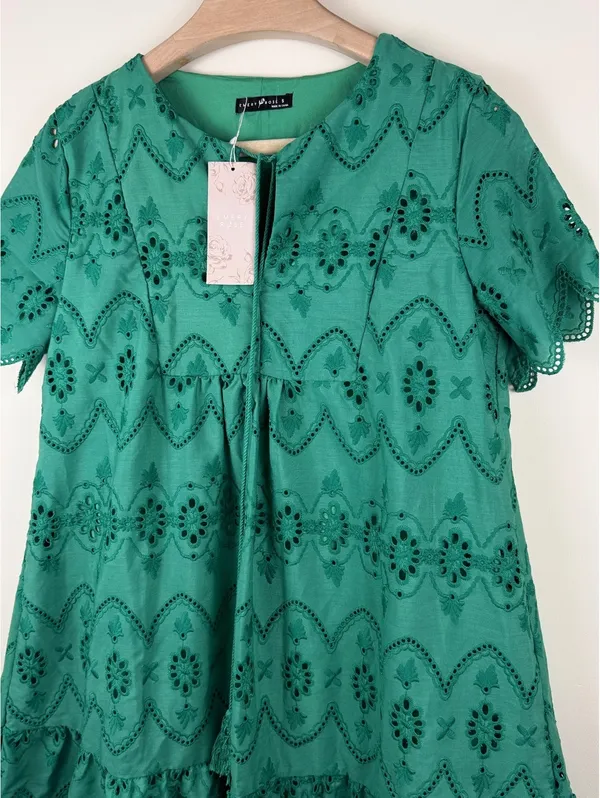 Emery Rose Green Eyelet Embroidered Babydoll Mini Dress NWT Size S Boho - Image 2