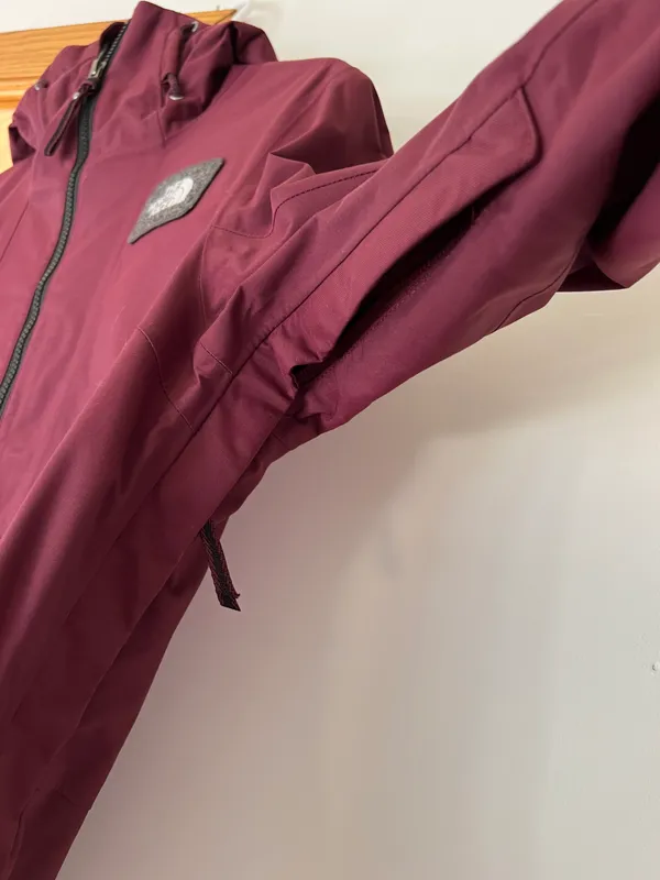 Womens North face Ski Jacket  - Image 5