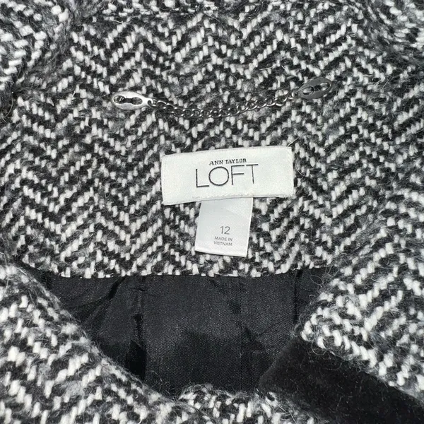 Gorgeous LOFT Wool Tweed Coat with Black Velvet Trim! - Image 6