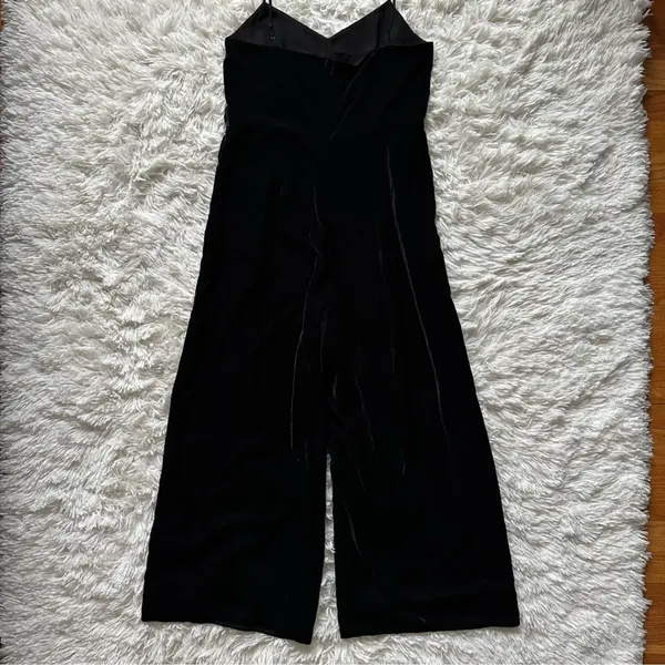 Jcrew Cropped Velvet Jumpsuit Black Size 6 - Image 9