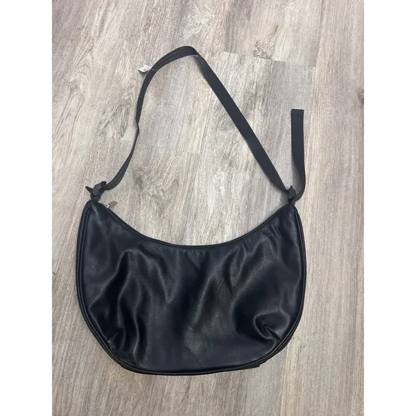 Gap Vegan Leather Sling Bag Black Crescent Crossbody Adjustable Strap NEW - Image 4