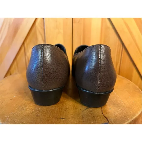 MUNRO Shoes Leather Flats Penny Loafers comfort Slip Ons size 7M - Image 4